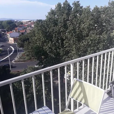 D'anjou - Grand Avec Balcon Et Parking Privatif Apartment