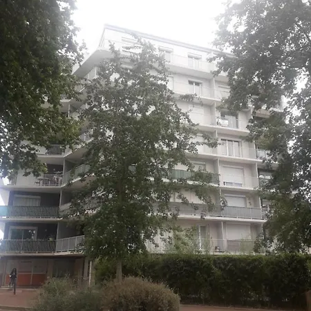 D'anjou - Grand Avec Clim, Balcon Et Parking Privatif * Perpignan
