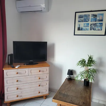 D'anjou - Grand Avec Clim, Balcon Et Parking Privatif Apartment