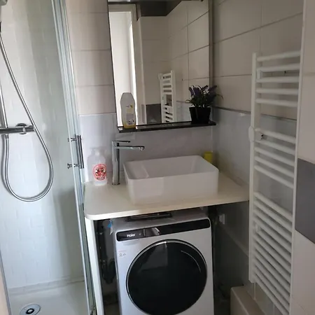 D'anjou - Grand Avec Clim, Balcon Et Parking Privatif Lejlighed